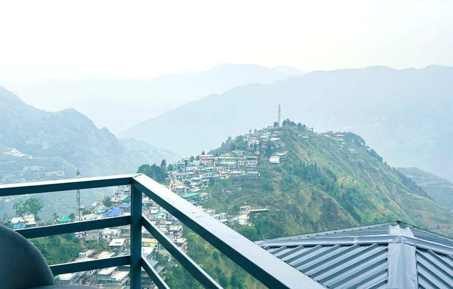 Hotel On The Edge Mussoorie