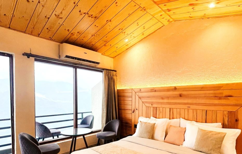 Hotel On The Edge Mussoorie