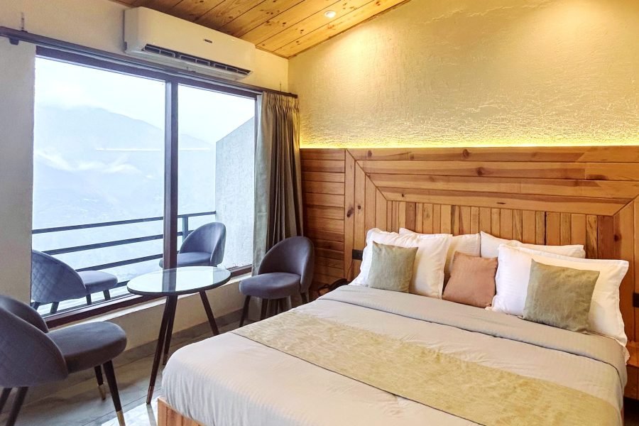 Hotel On The Edge Mussoorie