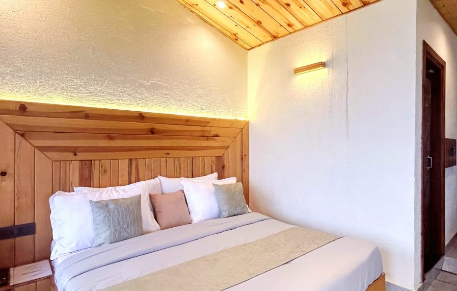 Hotel On The Edge Mussoorie