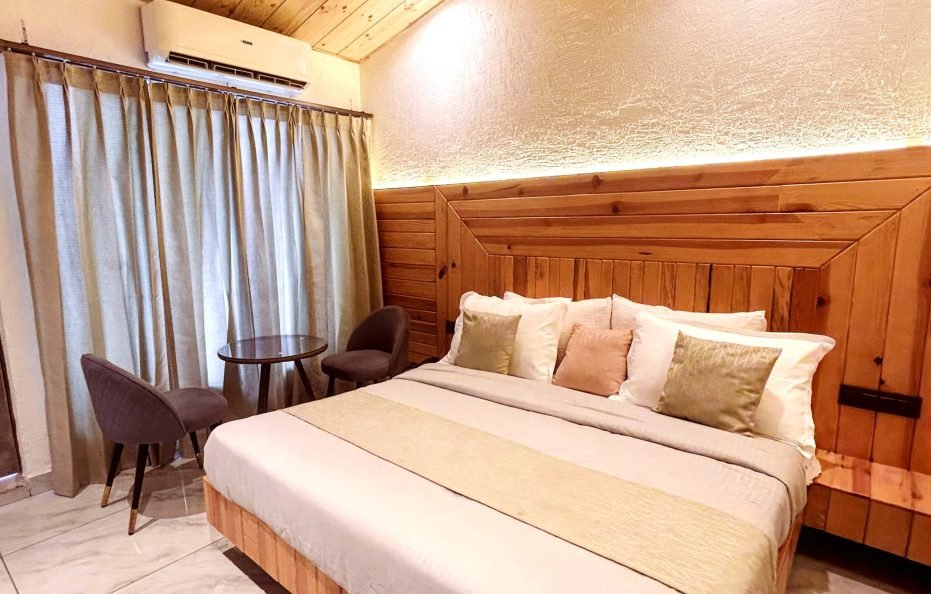 Hotel On The Edge Mussoorie