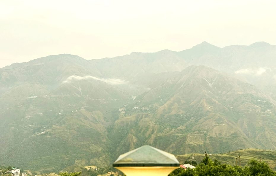 Hotel On The Edge Mussoorie