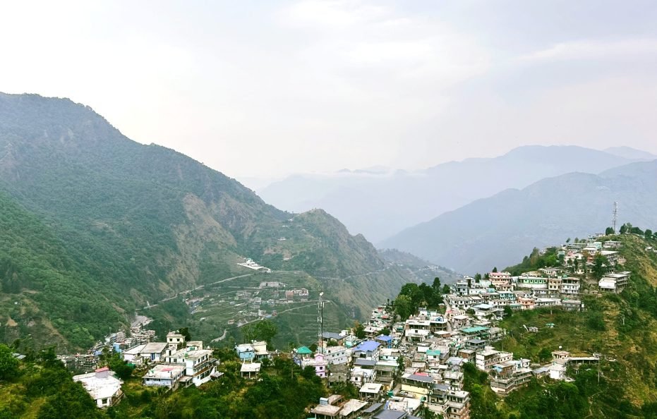 Hotel On The Edge Mussoorie